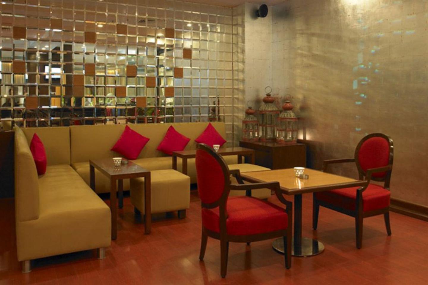 Royal Orchid Central Jaipur, Bani Park Buitenkant foto